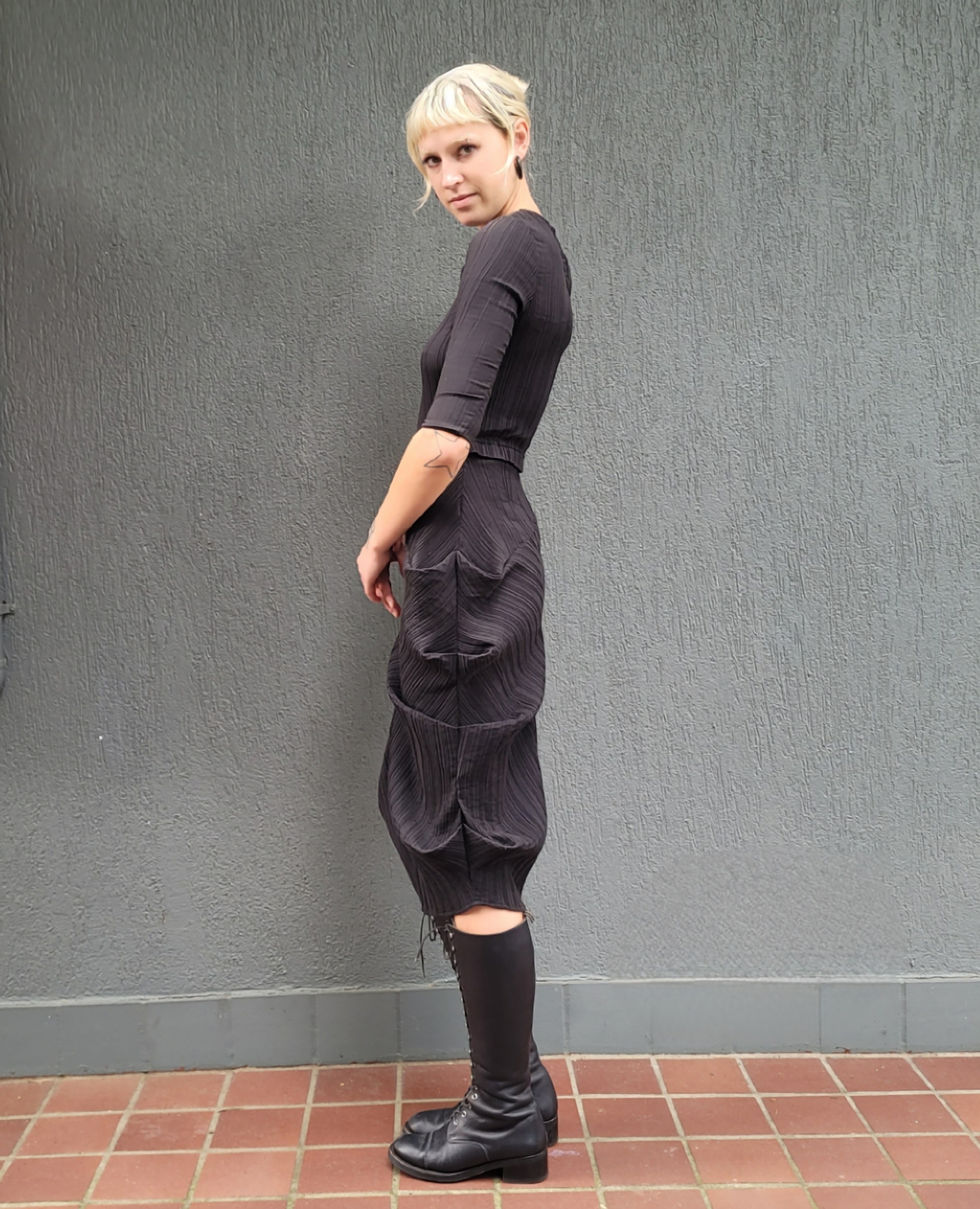 Gingersnap permanent pleated crazy silhouette dress XS - Image 4